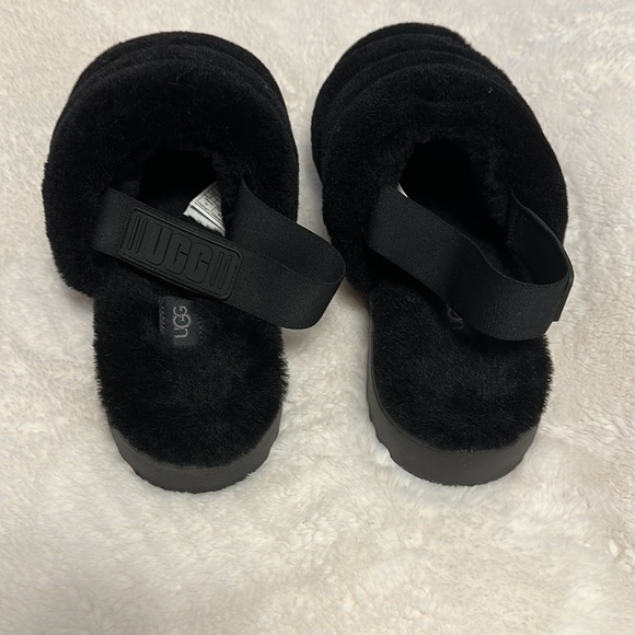 Ugg Super Fluff Slipper NWOT - Picture 3 of 6